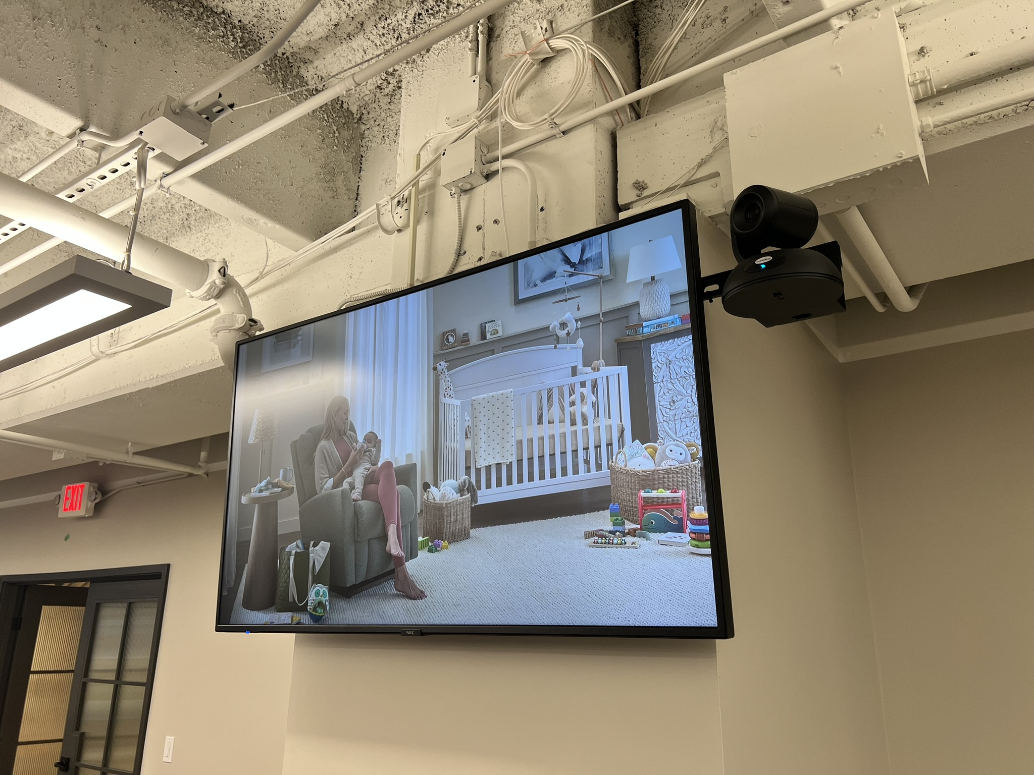 Comfortorium display with Vaddio RoboSHOT PTZ camera for presenter tracking - CIAVL